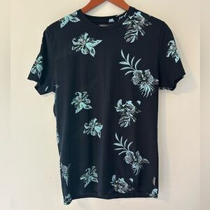 5/$20🎉 French Connection Men’s Tropical Floral Short Sleeve Tee Shirt Large